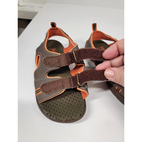 Oshkosh Toddler quick close strap Sandals. Brown/Orange size 11.5-12 - Picture 3 of 9